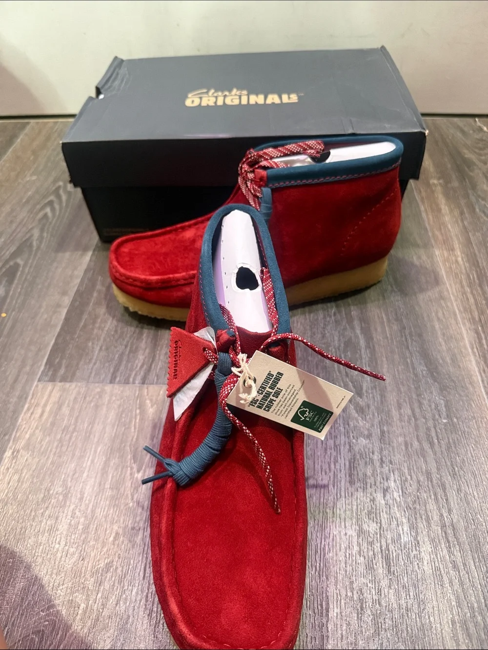 Clarks Wallace’s boots in deep Red • Sz 11.5